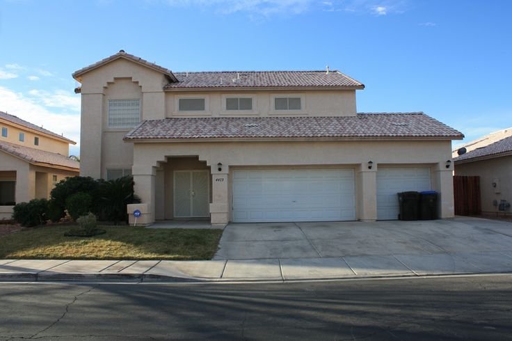 Great 4 bedroom with pool home. Grassy backyard. Master has walk in Great 4 bedroom with pool home. Grassy backyard. Master has walk in