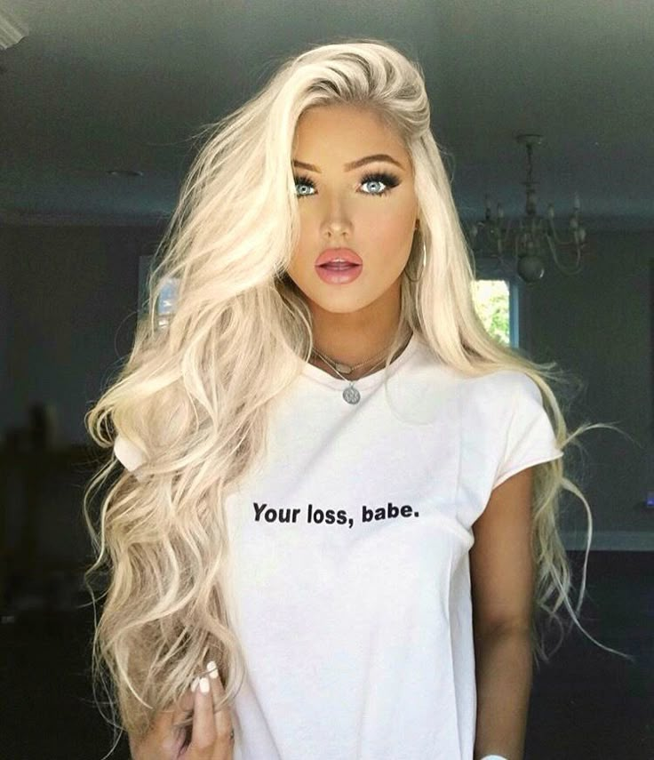 @queen . #long_style_blonde Hairstyle, Long Hair Styles, Blonde Hair, Rihanna, Models, Blonde Beauty, Blond, Blonde, Beautiful Blonde