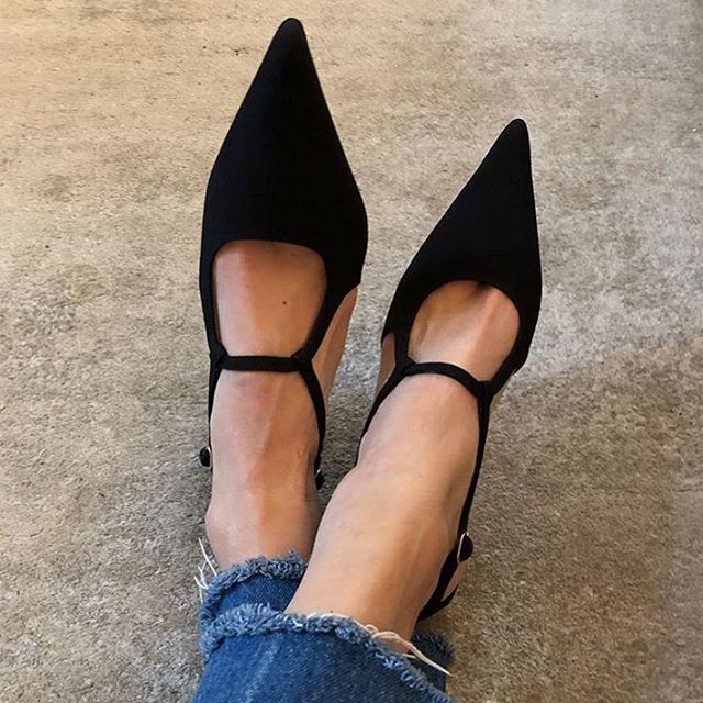 New The 10 Best Fashion Ideas Today With Pictures Lkadin Kadinlar Civili Sivri Ayakkabi Ayrica Kirmizi Siyah Ve Gumus 36 42 Go Shoes Style Instagram