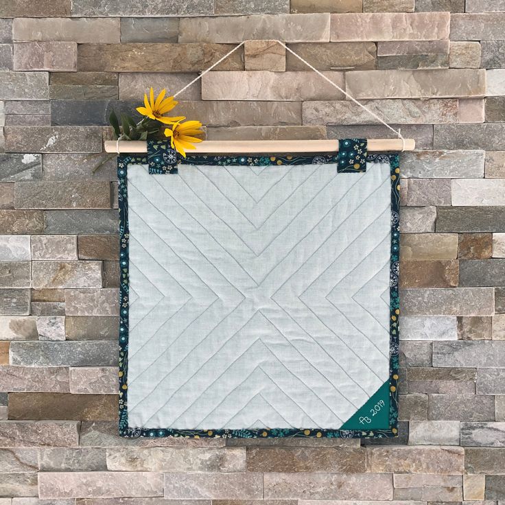 Rustic Quilt Wall Hanging Tutorial rustic-quilt-wall-hanging-tutorial