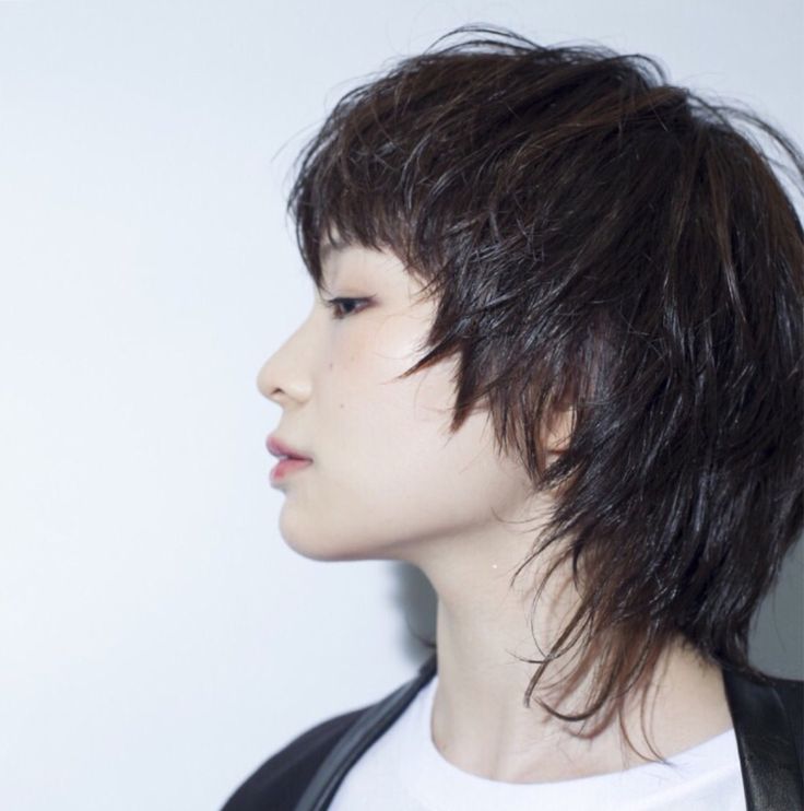 大人女子が取り入れるマッシュウルフ 自分らしさが発見できる大人の魅力ヘアー Hair ヘアスタイル 髪型 ヘアースタイル 大人女子が取り入れるマッシュウルフ 自分らしさが発見できる大人の魅力ヘアー Hair ヘアスタイル 髪型 ヘアースタイル