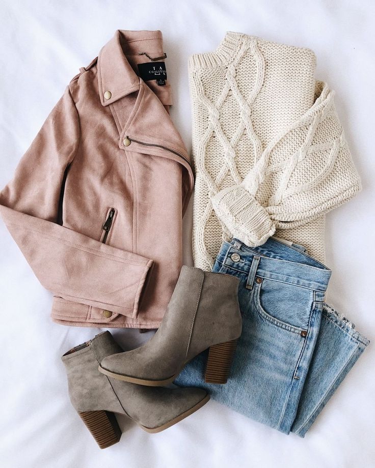 Lulus.com on Instagram: โ*planning all of our fall outfits* ๐โจ #lovelulus...