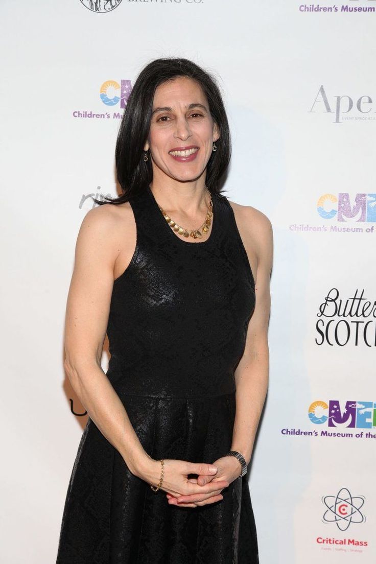 HAPPY 59th BIRTHDAY to BEATRICE ALDA!! 8/10/20 American actress and