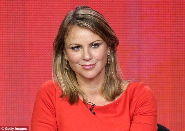 CBS correspondent Lara Logan rushed to hospital with internal bleeding CBS correspondent Lara Logan rushed to hospital with internal bleeding