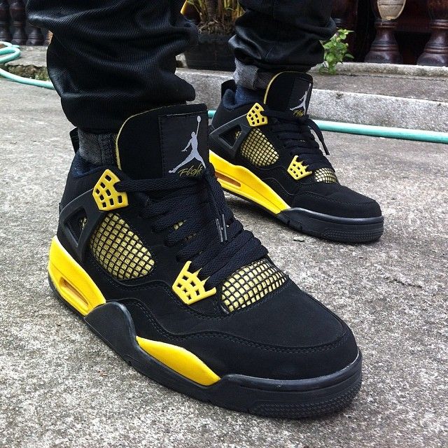 Air Jordan 4 \