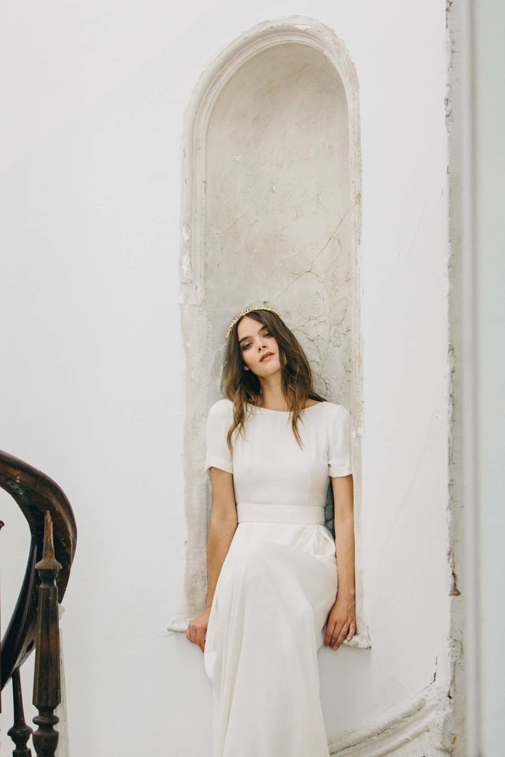 Miri Gown â Alexandra Grecco | Minimalist wedding dresses, Untraditional wedding dress, Modern