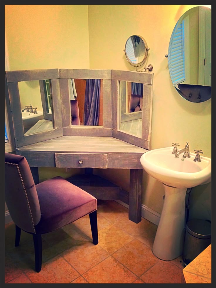Makeup Vanity In Bathroom best 25+ pallet vanity ideas on pinterest | diy makeup vanity Makeup Vanity In Bathroom best 25+ pallet vanity ideas on pinterest | diy makeup vanity