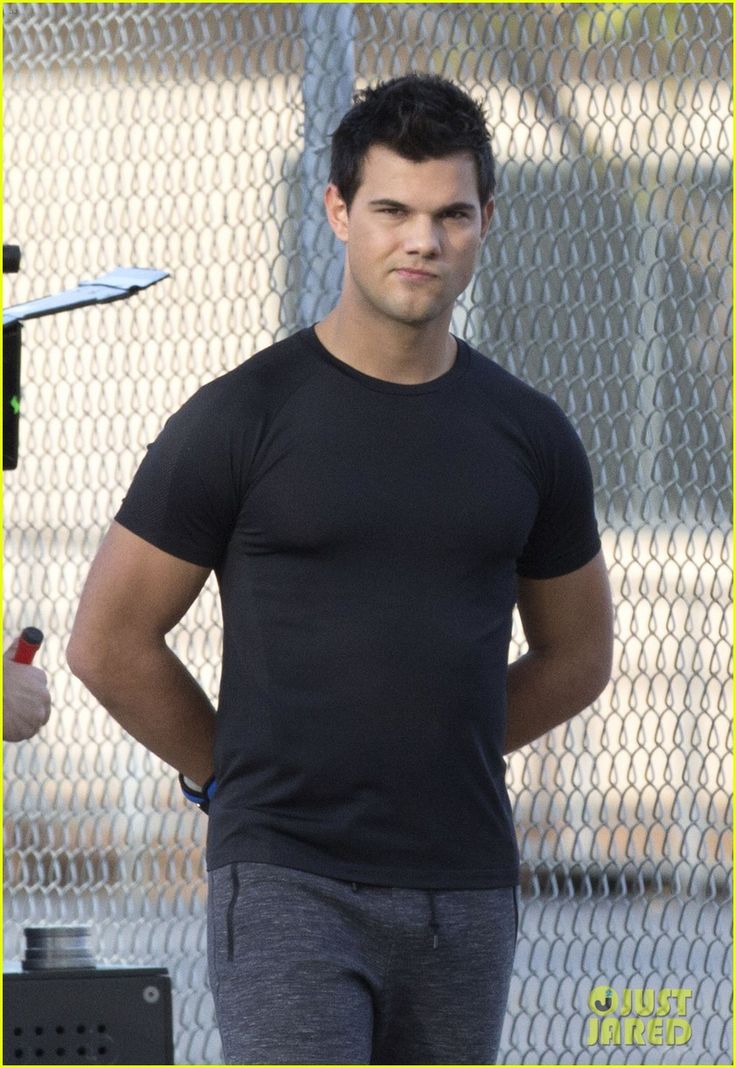 Best 25+ Taylor lautner ideas on Pinterest | Twilight ... Taylor Lautner