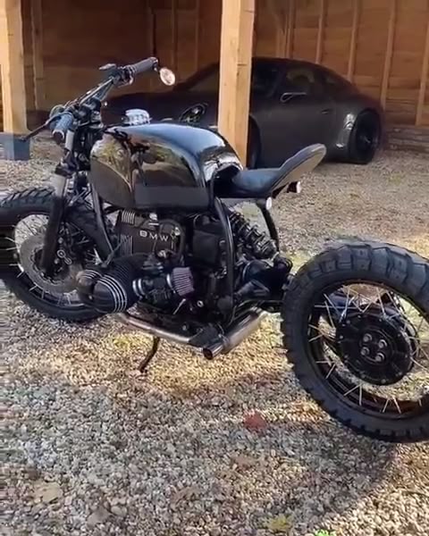 Vollständig personalisierter BMW Bobber, auch bekannt als The Thrive! – Foxtrot Moto Vollständig personalisierter BMW Bobber, auch bekannt als The Thrive! – Foxtrot Moto