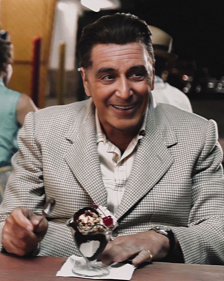 Al Pacino as Jimmy Hoffa | Attori