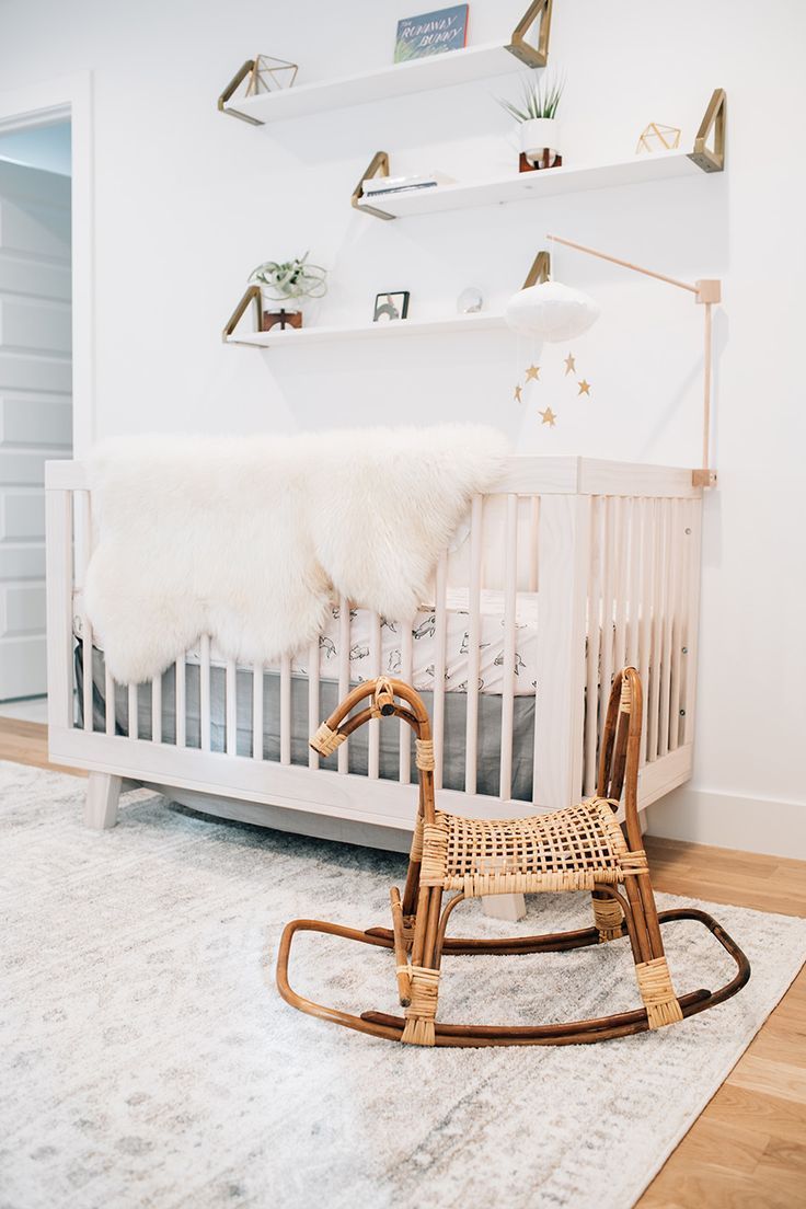 Find A Modern Mix Of Neutral And Baby Bunny In This Sweet Nursery A Modern Meets Neutral Nursery Photography Chandler Kim