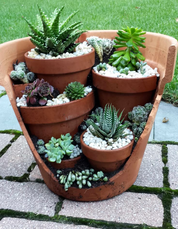 Garden Pots Ideas diy recycled barrel garden pots these container gardening ideas offer a great way to brighten Step By Step Guide For Diy Cactus Gardeners Garden Pots Ideas pot diy ideas 1_mini Step By Step Guide For Diy Cactus Gardeners