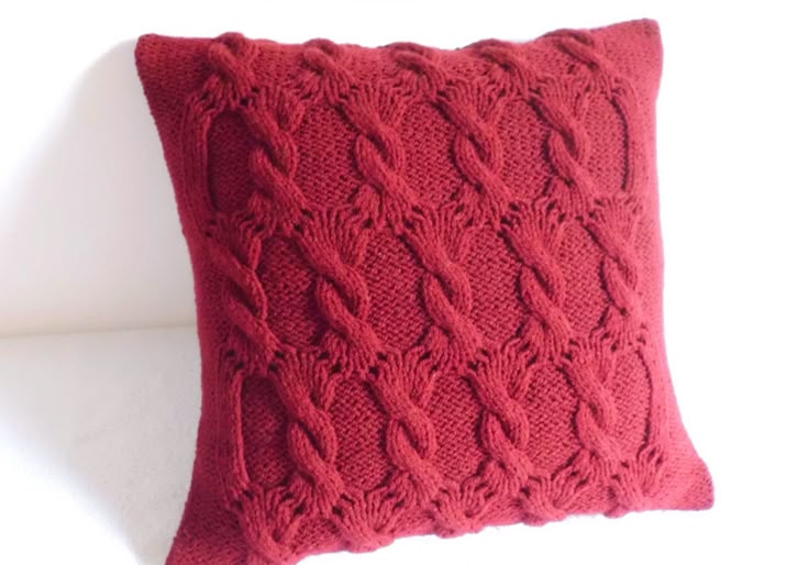 SARO LIFESTYLE Olivia Collection Cotton Kiss Print Down Filled Throw Pillow Multi
