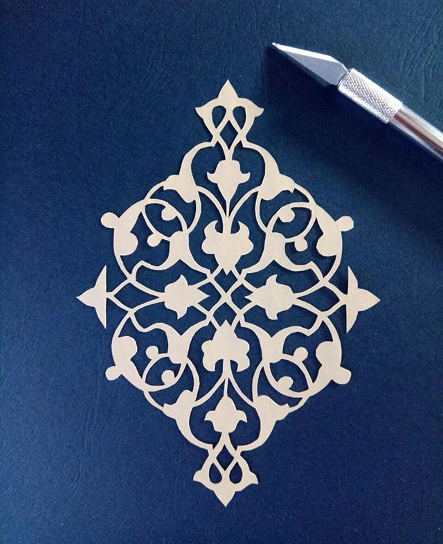 Kaati Kati Katisanati Gelenekselsanatlar Papercutting Paperart Kagitoyma Islamicdesign Is Turkish Art Islamic Caligraphy Art Flower Background Design