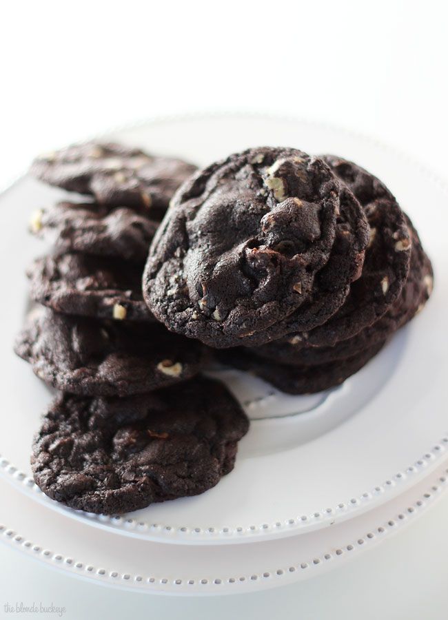 Black Onyx Duet Cookies The Blonde Buckeye Panera Black Onyx Duet Cookies The Blonde Buckeye Panera