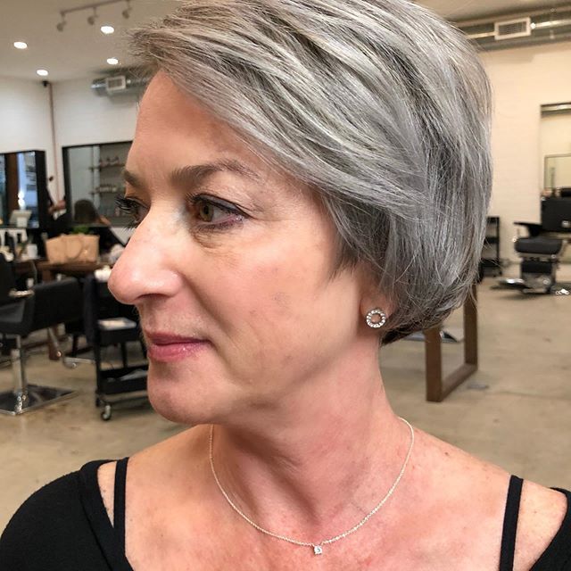22 Junger Machende Frisuren Fur Dunnes Haar Ab 50 In 2020