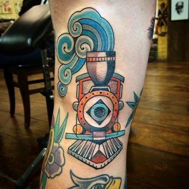 10 Bold Traditional Locomotive Tattoos | Tattoos, Train tattoo, Book tattoo