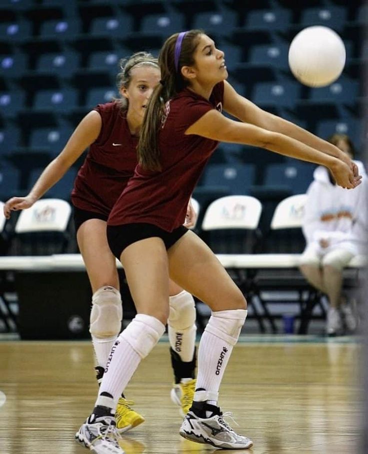 Youth volleyball shoes hotsell
