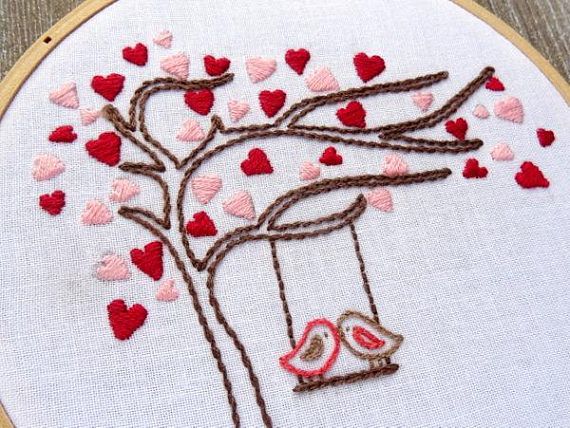 LOVE BIRD HEART STUNNING NEW DESIGN SET OF 2 HAND TOWELS EMBROIDERED NEW