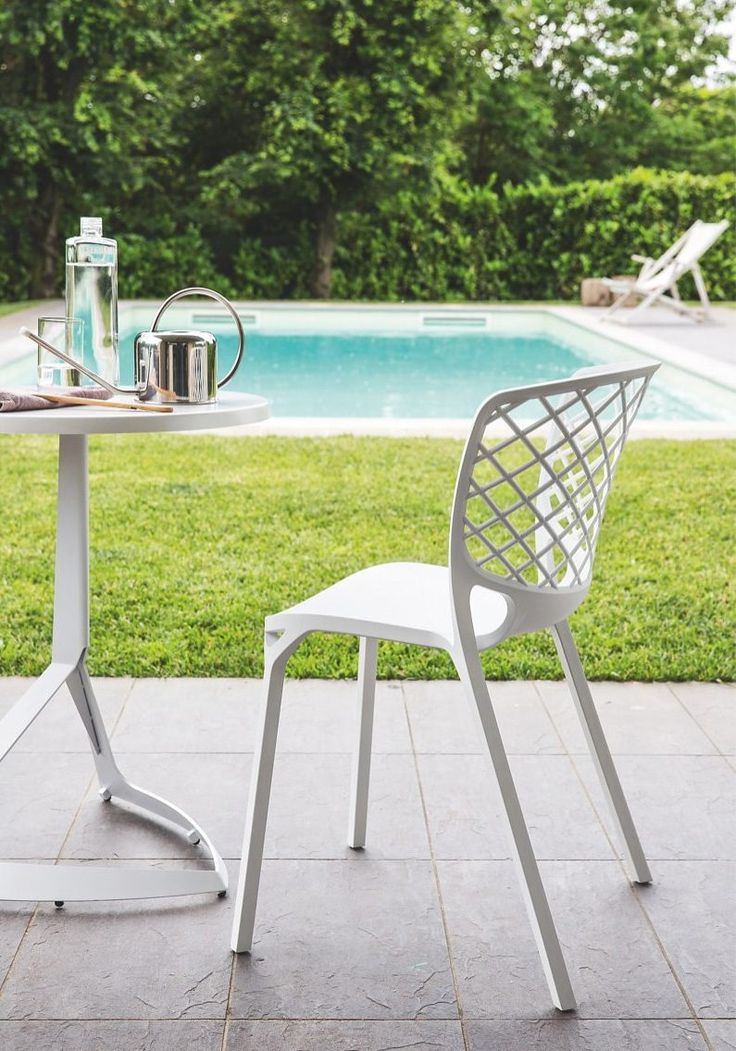 Die besten 25+ Gartenstuhl weiß Ideen auf Pinterest Gartentisch - liegestuhl im garten 55 ideen fur gestaltung vom lounge bereich Die besten 25+ Gartenstuhl weiß Ideen auf Pinterest Gartentisch - liegestuhl im garten 55 ideen fur gestaltung vom lounge bereich
