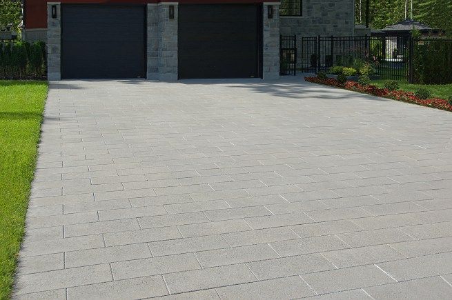 Leeroc Pavés, Briques et Pierres - produits du0027aménagement extérieur - pose de pave exterieur Leeroc Pavés, Briques et Pierres - produits du0027aménagement extérieur - pose de pave exterieur