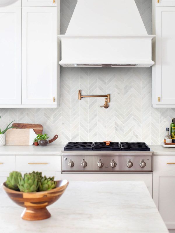 The Backsplash Is Daltile M313 Contempo White Marble 3 6 Tile Laid
