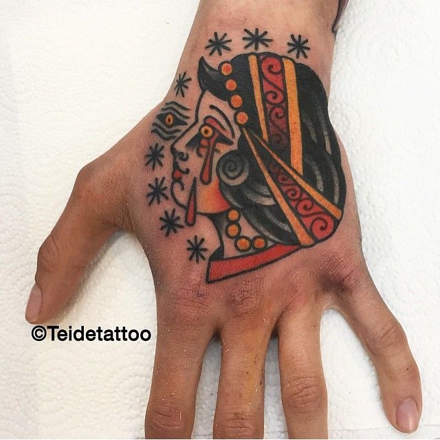 A nice traditional fist fucking 4