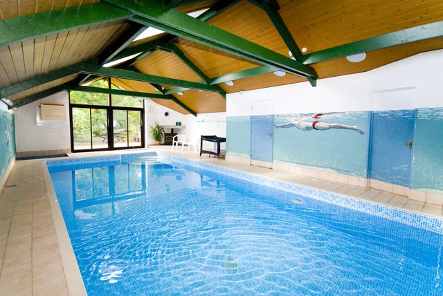 Indoor swimming pool A135 in Lustleigh, Dartmoor with 4 stars, sleeps 5