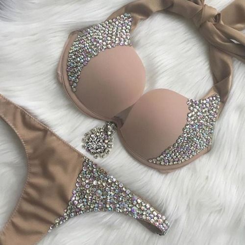 to die for bikini rea to die for bikini rea