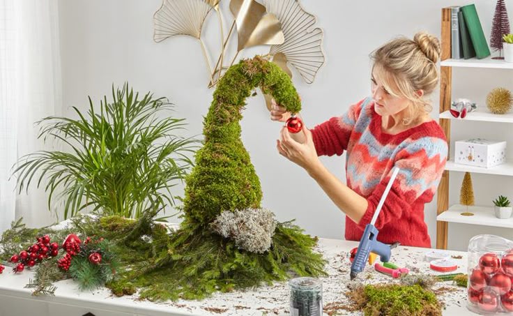 Wichtel aus Tanne und Moos selber machen | Dekoration ... Wichtel aus Tanne und Moos selber machen | Dekoration ...