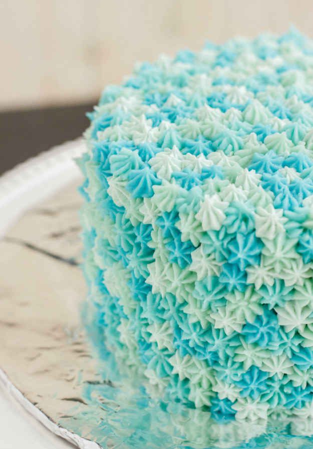 Easy Cake To Draw 48 28 Creative *And* Easy Ways To Decorate A Cake | Easy cake ...