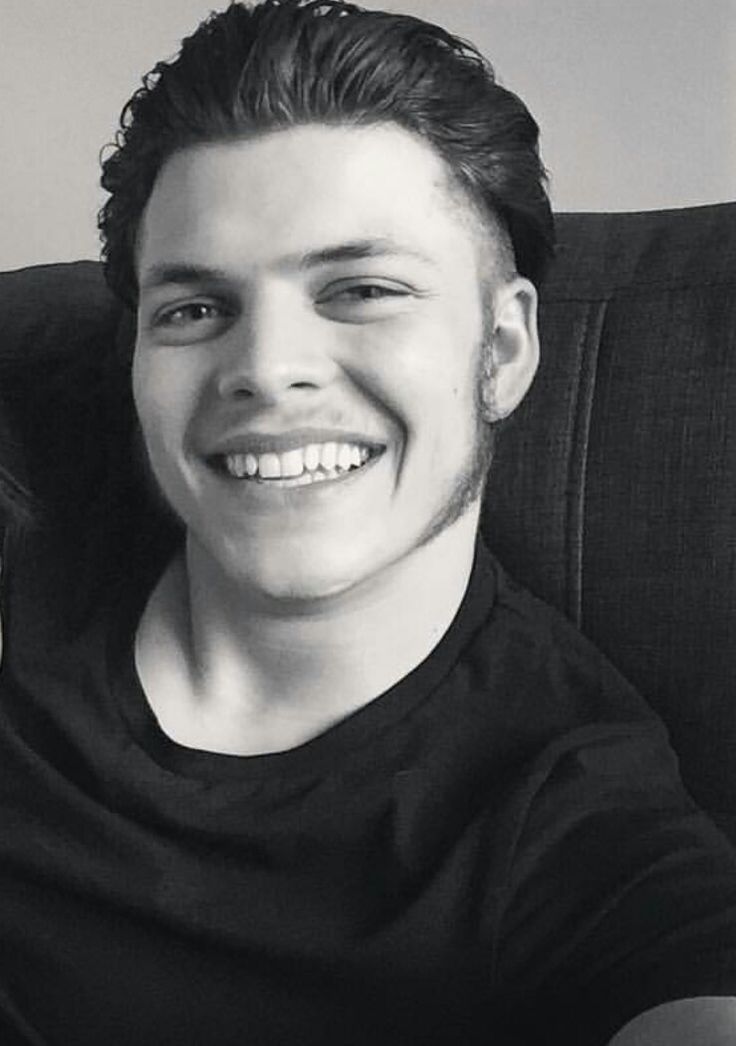 Alex Hoegh Andersen Alex Hoegh Andersen