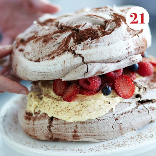 Rowie S Cakes Pavlova Rowie S Cakes Pavlova