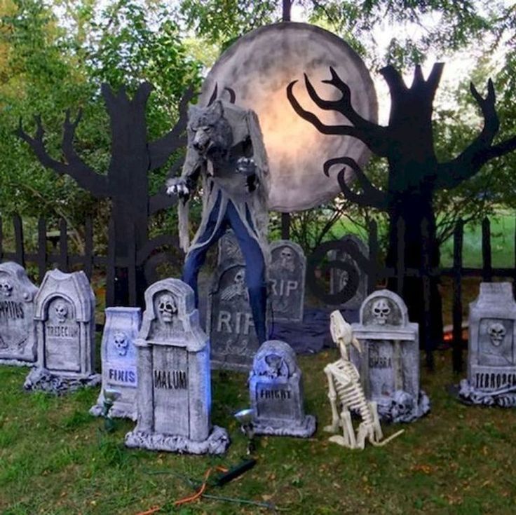 Amazing Halloween Outdoor Decorations Ideas 25