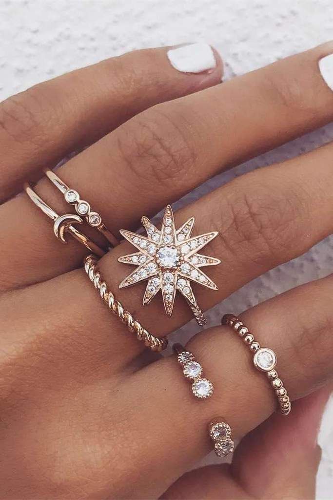 Amazing Chic rhinestone star ring in moon shape – Lupsona