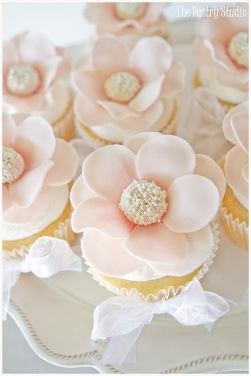504 best Beautiful cupcakes and ... images on Pinterest ...