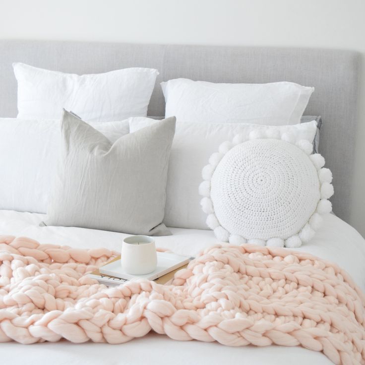 Round Pom Cushion White Pompom Pillow Cushions Pompom Cushion Round Pillow Cushions, Round White Pillow With Pom Poms