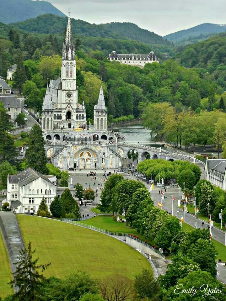 Lourdes France Virgen De Lourdes Francia Lourdes Francia Santuario Virgen De Lourdes