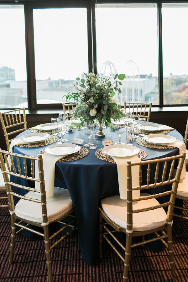 round reception tables