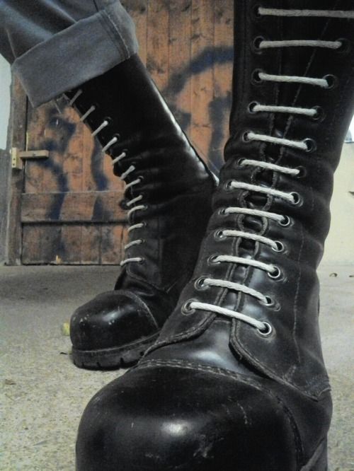 Boot cum dress face lick red ur Christy dance strip
