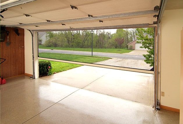 Modern Garage Door Track Ideas for Simple Design