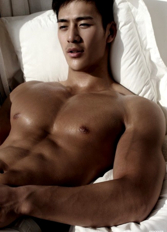 cool-male-model-korea-naked-cock-gifs-toon-sex