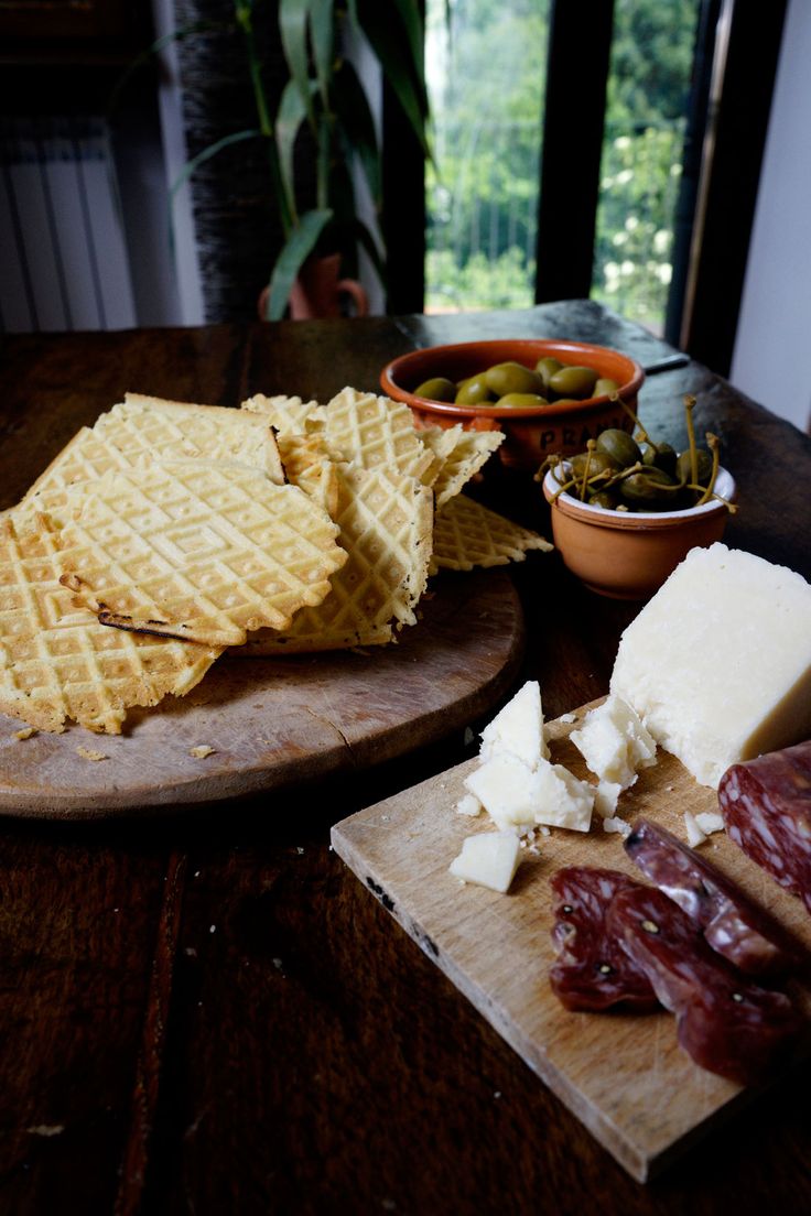 Savoury white wine and olive oil waffles (pizzelle salate Savoury white wine and olive oil waffles (pizzelle salate