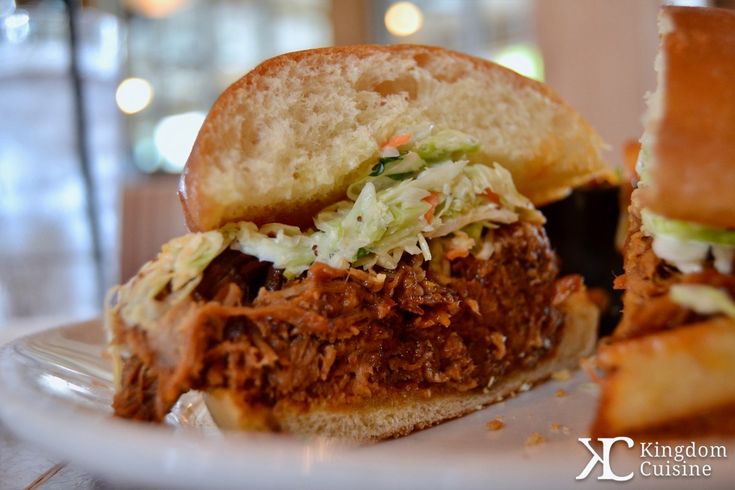 Hfk Barbecue Bun Kingdom Cuisine Cuisine Bun Yummy Food