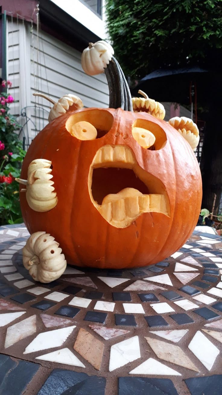 attack of the wee pumpkins