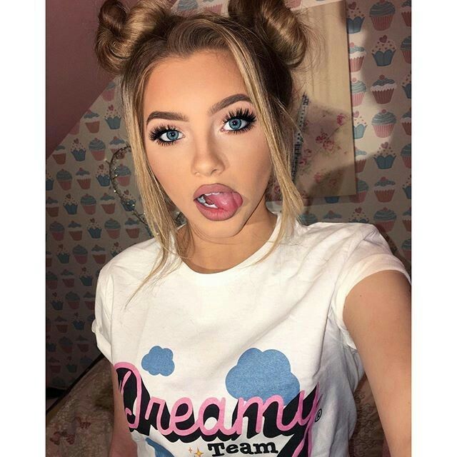 Allison Banks In Beauty Buns Allison Banks In Beauty Buns
