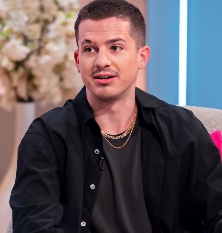 Charlie Puth | Charlie puth hairstyle, Charlie puth, Charlie Charlie Puth | Charlie Puth Hairstyle, Charlie Puth, Charlie