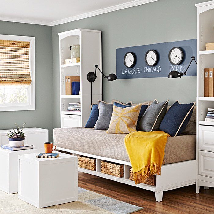 Give Your Guest Room A More Casual Look With Platform Bed Finish Give Your Guest Room A More Casual Look With Platform Bed Finish The Daybed Patterned Pillow To Make Traditional Twin