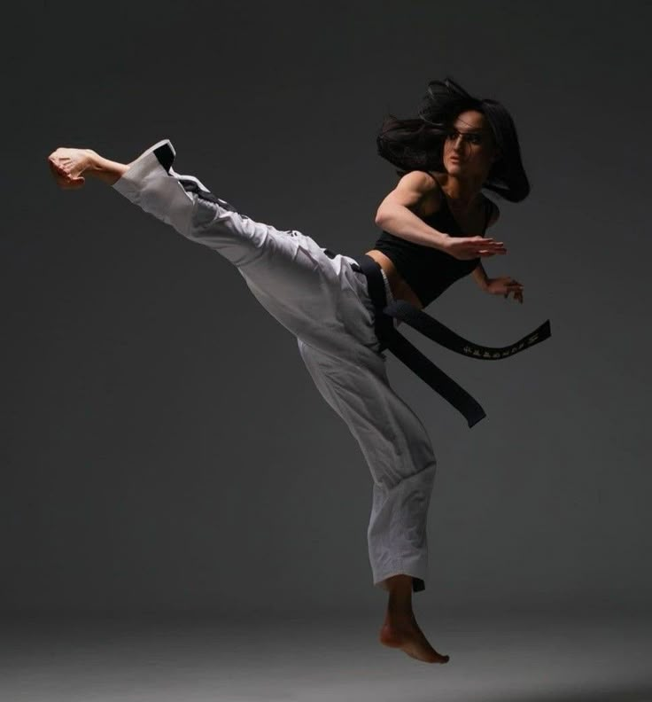 Sport Master Taekwondo Practice Karate Poses Stock Photo 2011588256 |  Shutterstock