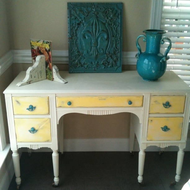 21 Best Desks Women Images On Pinterest Work Es And Desk Two Women And A Warehouse Pooler Location